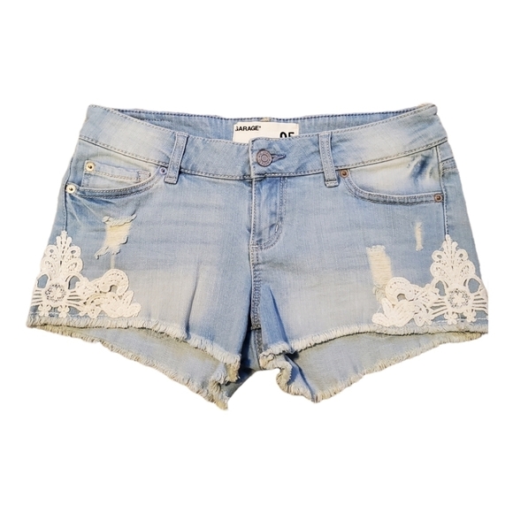 Garage Lace Aplique Shorts - Picture 1 of 9